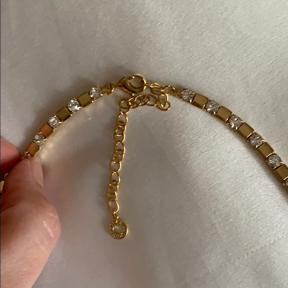 Gold statement necklace - Picture 4 of 5